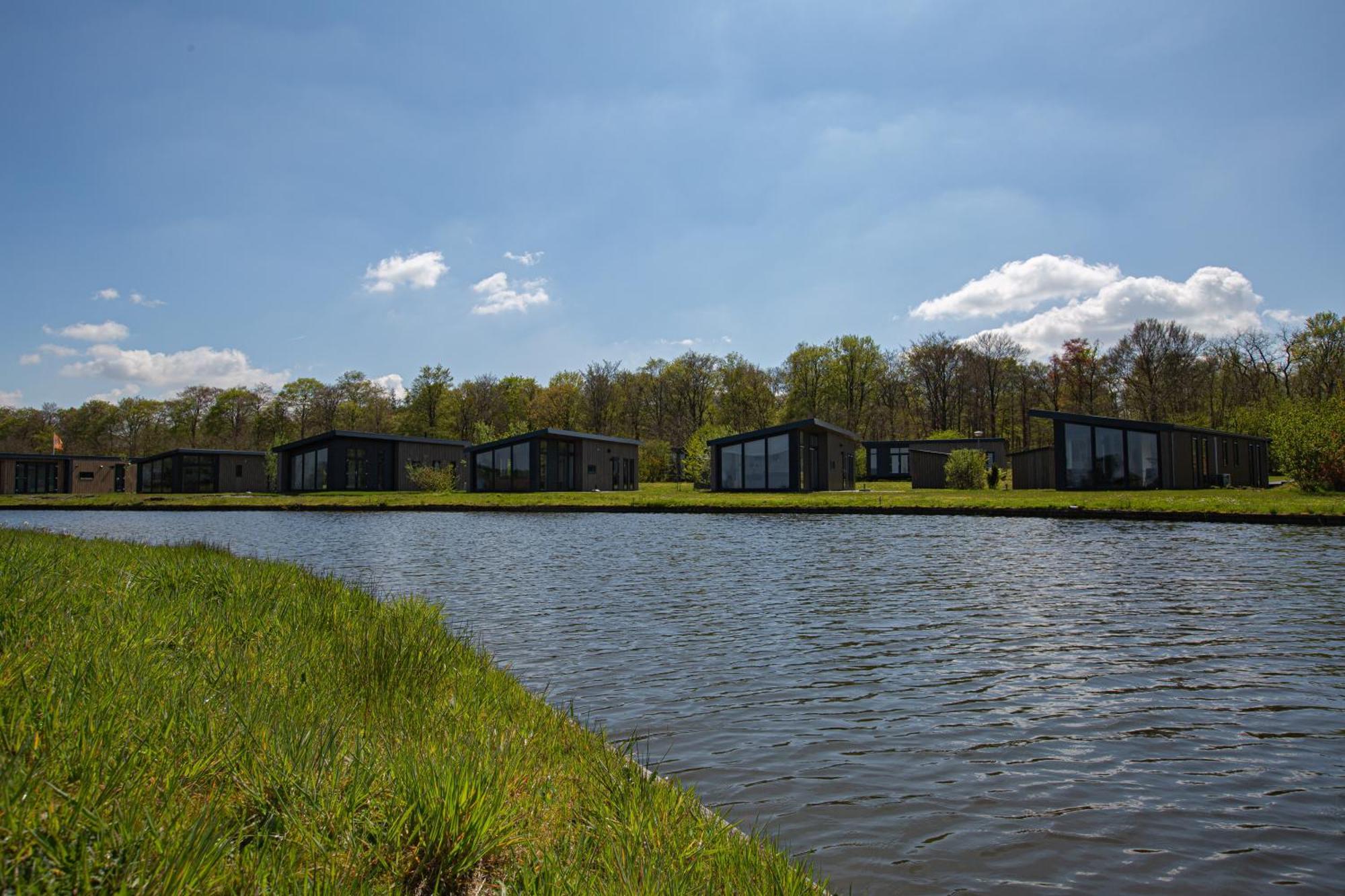 Recreatiepark De Tien Heugten Schoonloo Екстер'єр фото